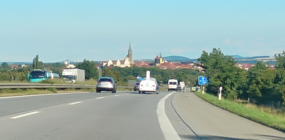 Sonntag – es zieht sich